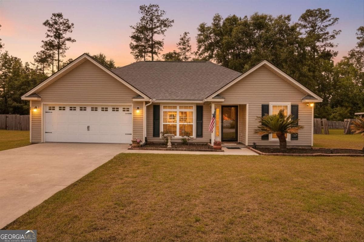 3 bedroom, 2 bathroom, 1,446 sq ft single family residence sold at 40 JR Drive, Ellabell, GA 31308