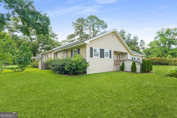 4 bedroom, 3 bathroom, 3,004 sq ft single family residence for sale at 439 Dover Road, Sylvania, GA 30467 — photo 6