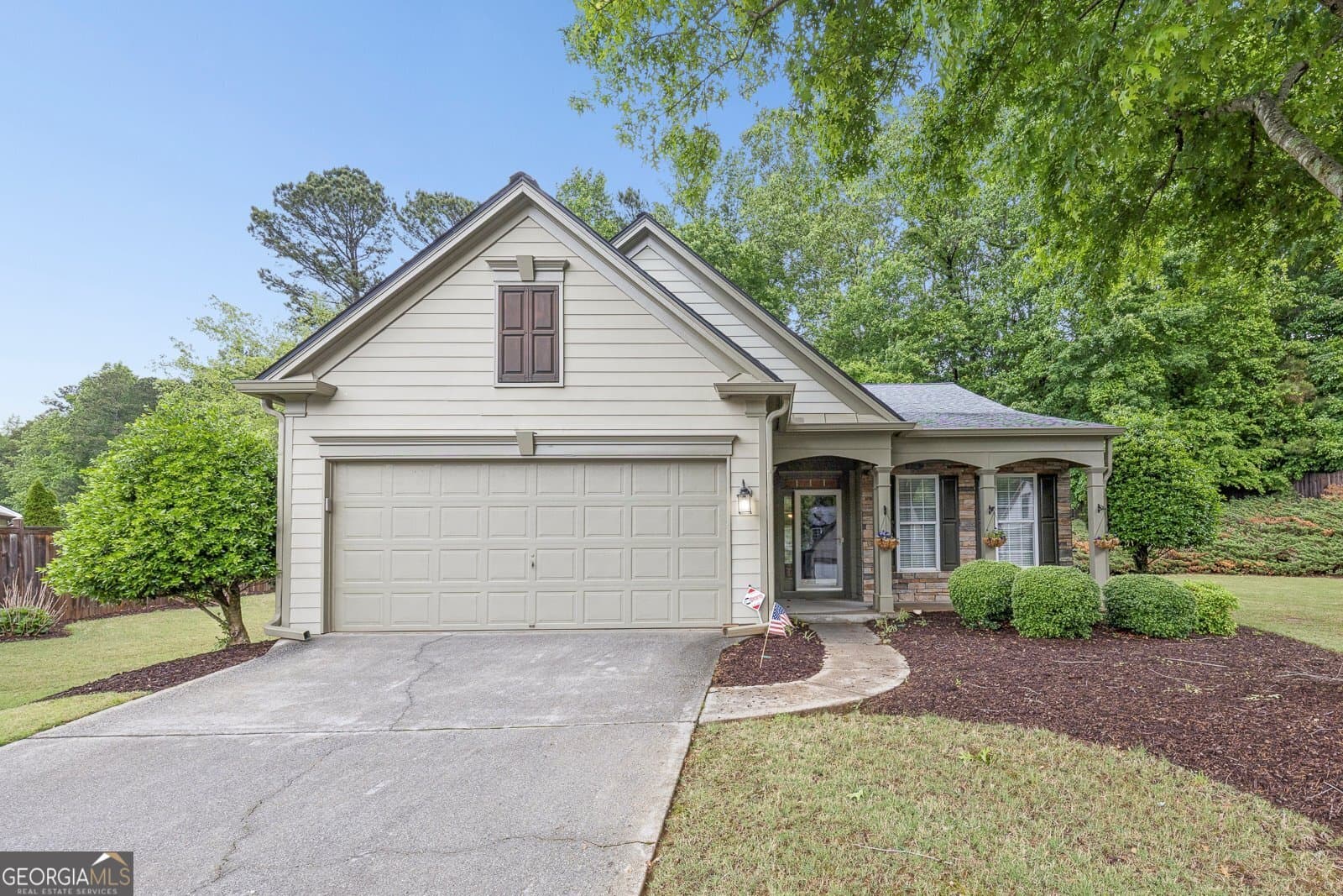 3 bedroom, 2 bathroom, 1,787 sq ft single family residence sold at 203 Bourke Court, Woodstock, GA 30188