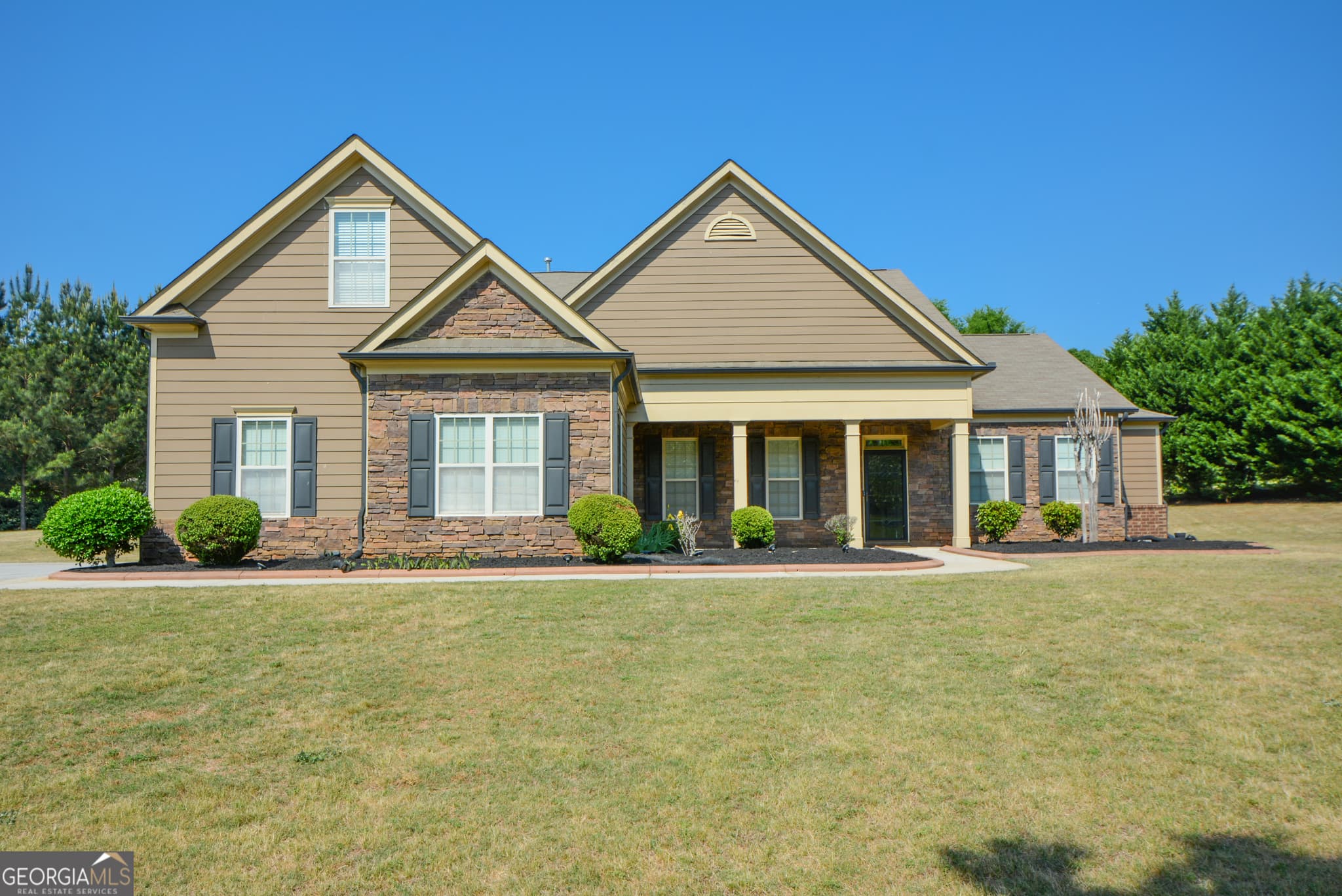 4 bedroom, 4 bathroom, 3,073 sq ft single family residence for sale at 125 Haddonstone Drive, Fayetteville, GA 30215 — photo 1 of 52