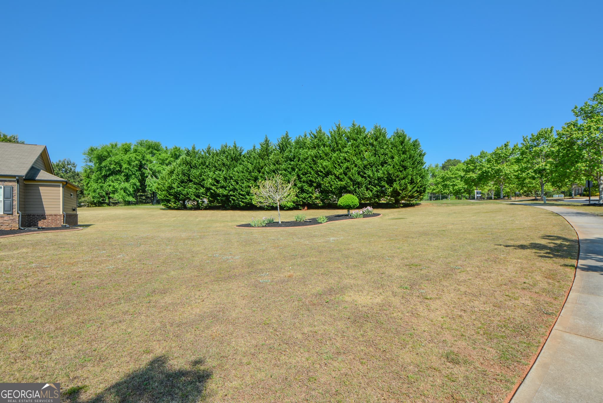 4 bedroom, 4 bathroom, 3,073 sq ft single family residence for sale at 125 Haddonstone Drive, Fayetteville, GA 30215 — photo 9