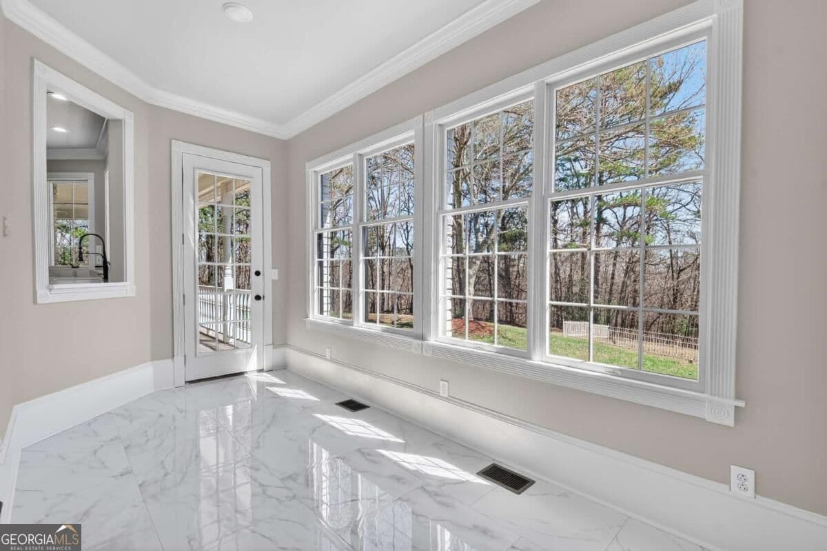5 bedroom, 3.5 bathroom, 3,609 sq ft single family residence for sale at 229 Crossroads Church Road, Ellijay, GA 30540 — photo 7