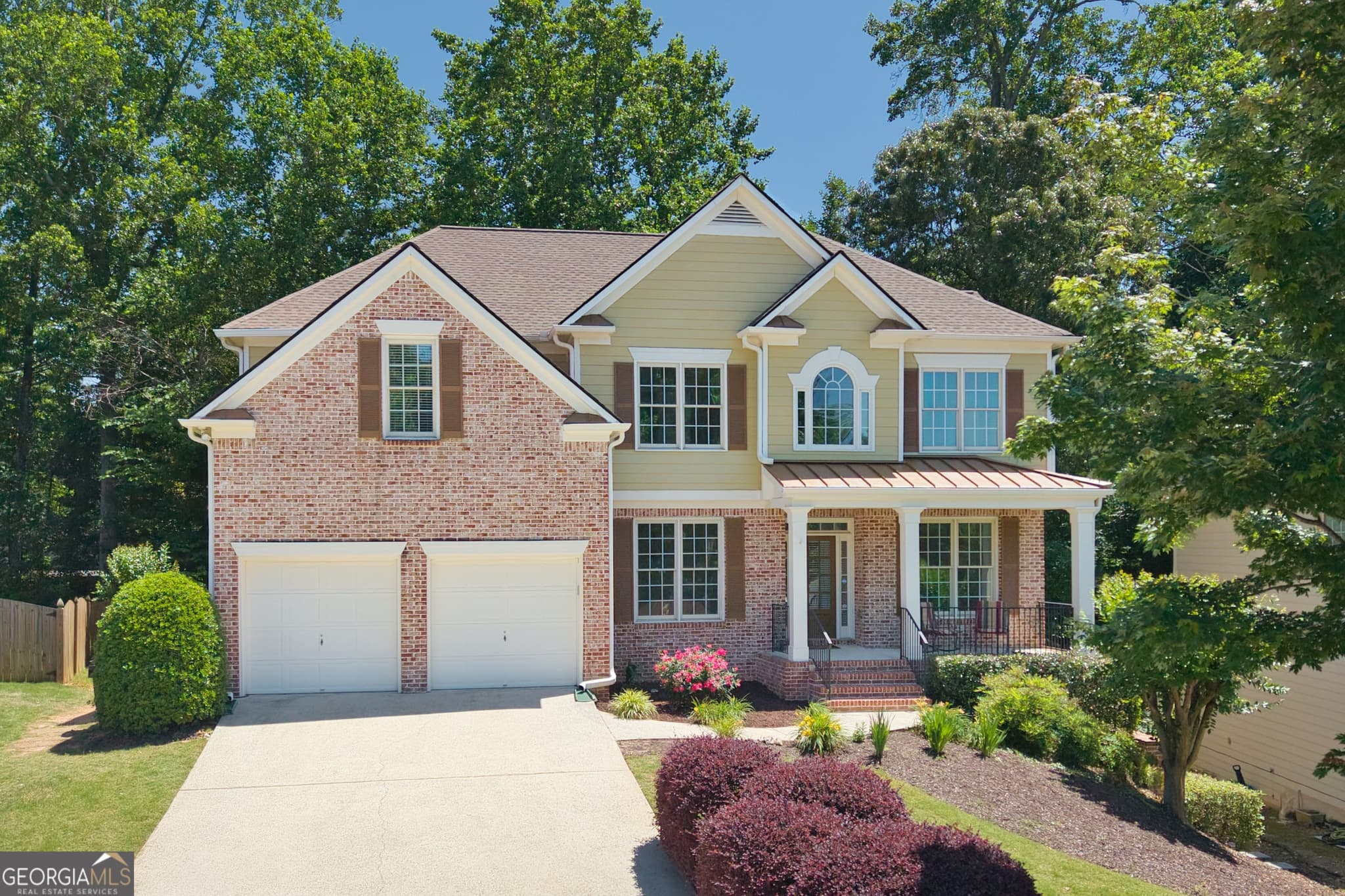 6 bedroom, 5 bathroom, 4,250 sq ft single family residence sold at 266 Vinings Retreat View, Mableton, GA 30126