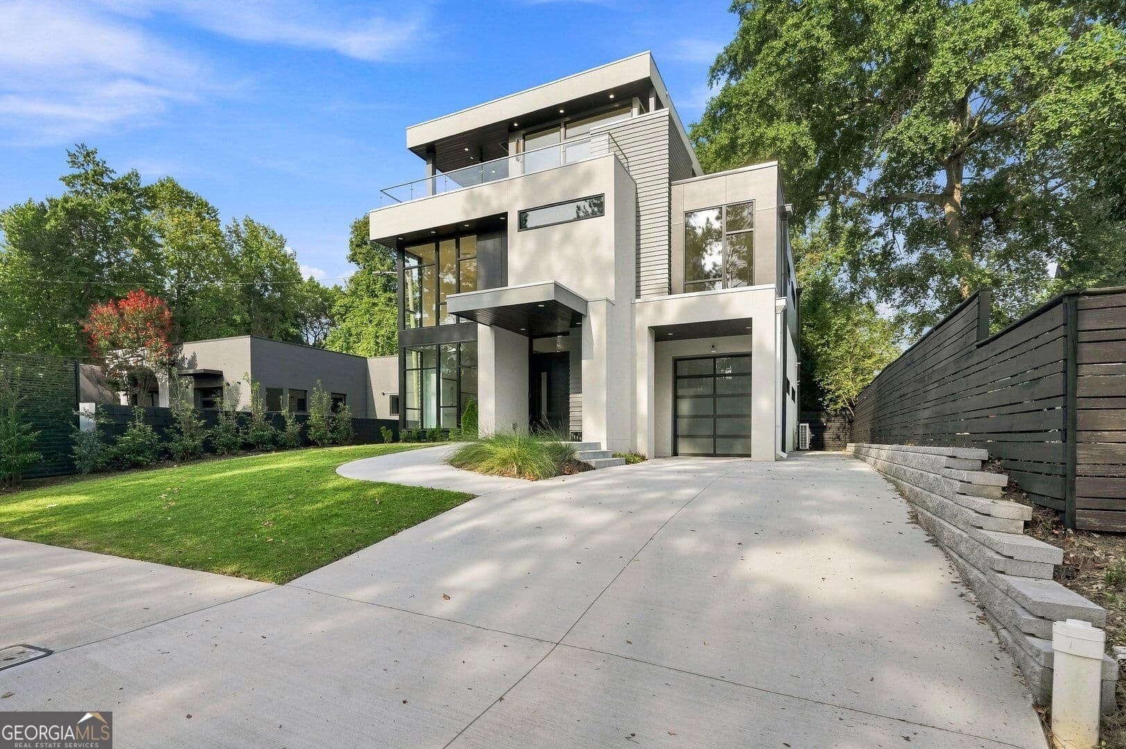 6 bedroom, 4.5 bathroom, 3,811 sq ft single family residence for sale at 1230 Fowler Street, Atlanta, GA 30318 — photo 2