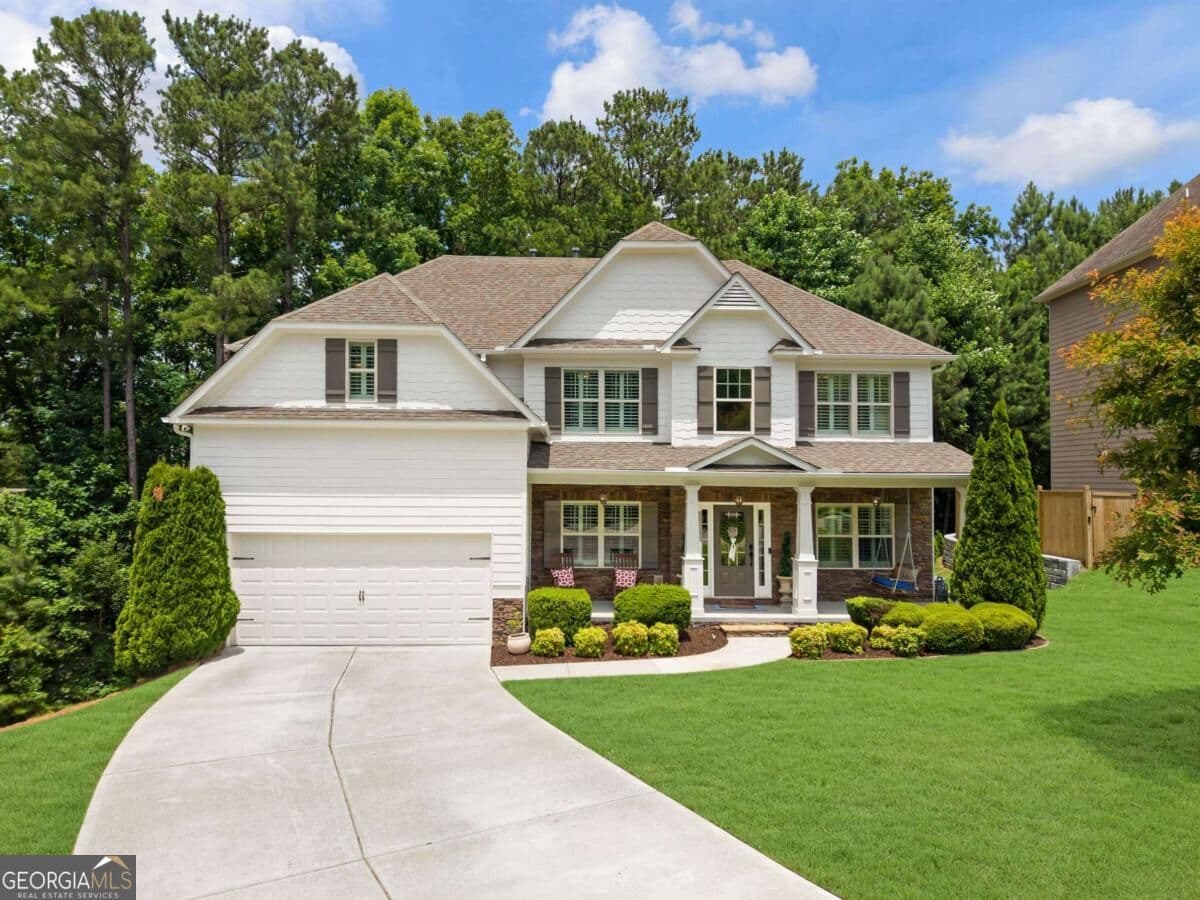 6 bedroom, 4 bathroom, 3,896 sq ft single family residence for sale at 316 Water Oak Lane, Canton, GA 30114 — photo 2