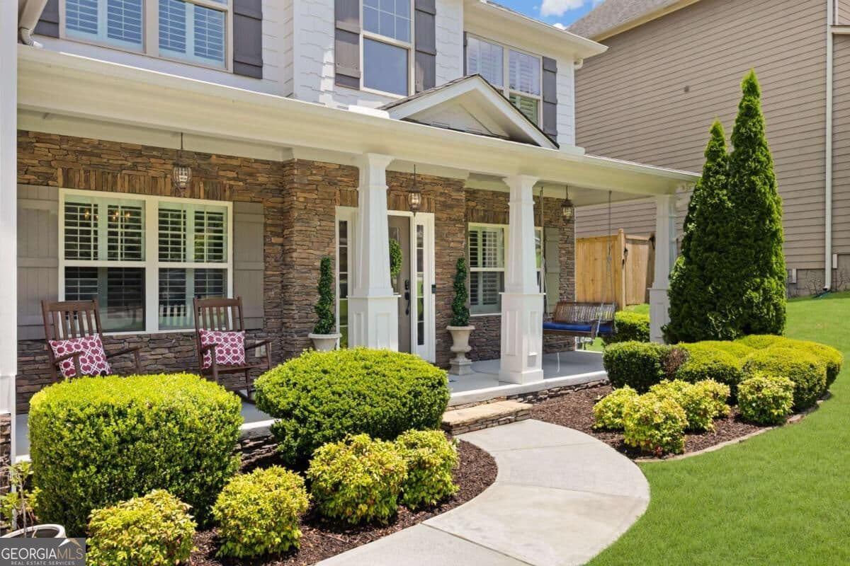 6 bedroom, 4 bathroom, 3,896 sq ft single family residence for sale at 316 Water Oak Lane, Canton, GA 30114 — photo 5