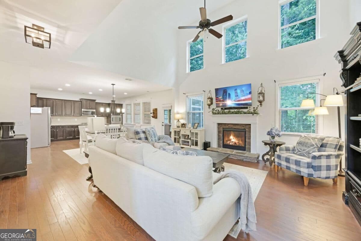6 bedroom, 4 bathroom, 3,896 sq ft single family residence for sale at 316 Water Oak Lane, Canton, GA 30114 — photo 10