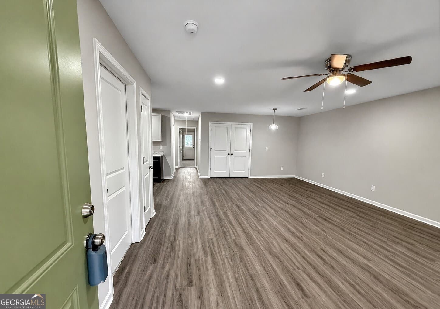 3 bedroom, 2 bathroom, 1,402 sq ft townhouse for sale at 315 Airman Boulevard, Warner Robins, GA 31088 — photo 5