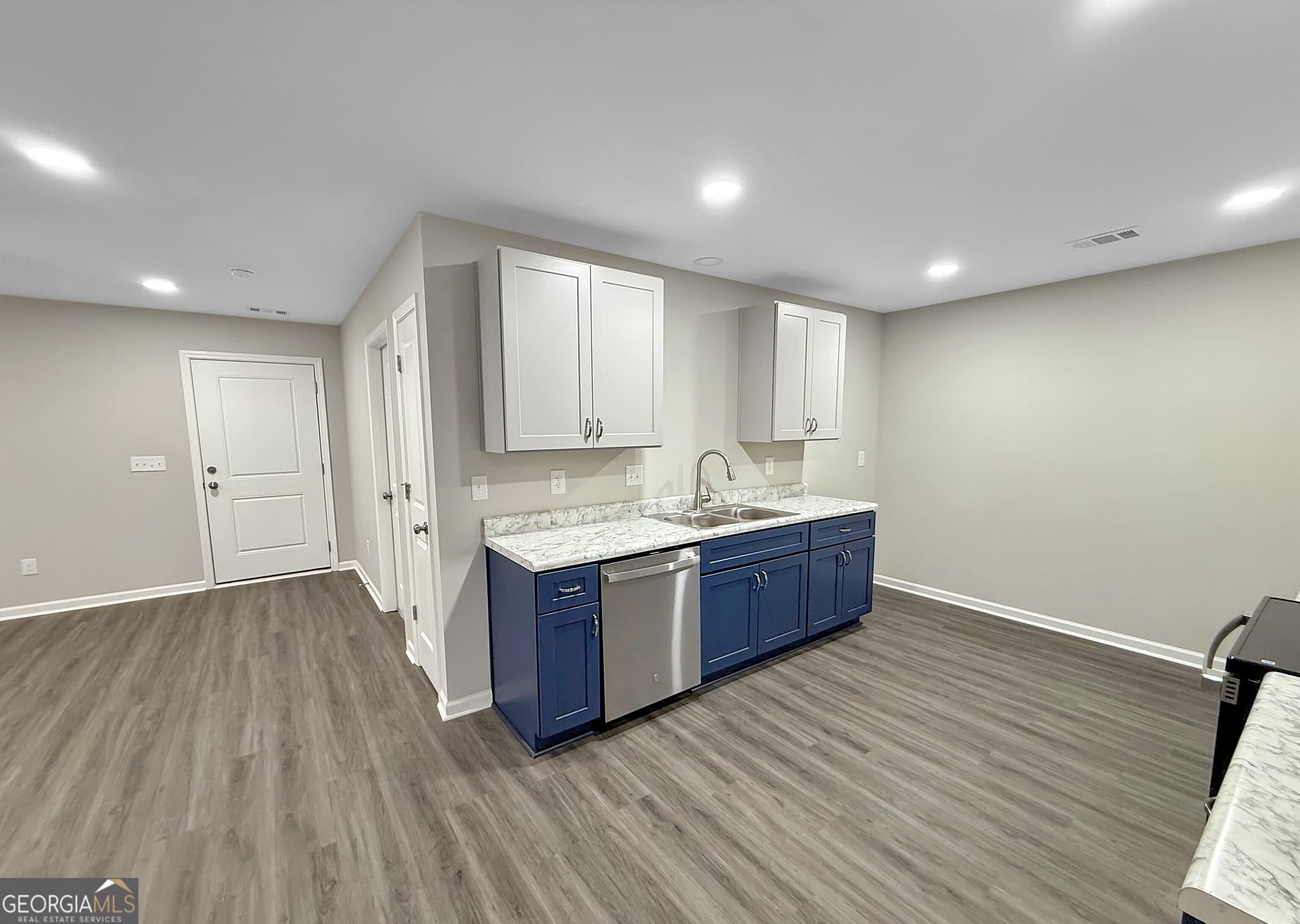3 bedroom, 2 bathroom, 1,402 sq ft townhouse for sale at 315 Airman Boulevard, Warner Robins, GA 31088 — photo 10