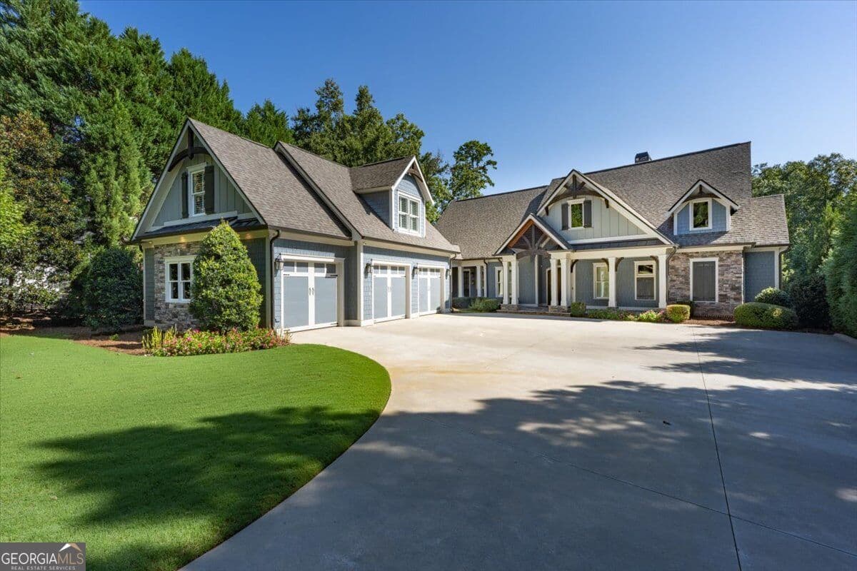 5 bedroom, 4.5 bathroom, 5,628 sq ft single family residence for sale at 166 Waters Edge Drive, Eatonton, GA 31024 — photo 2