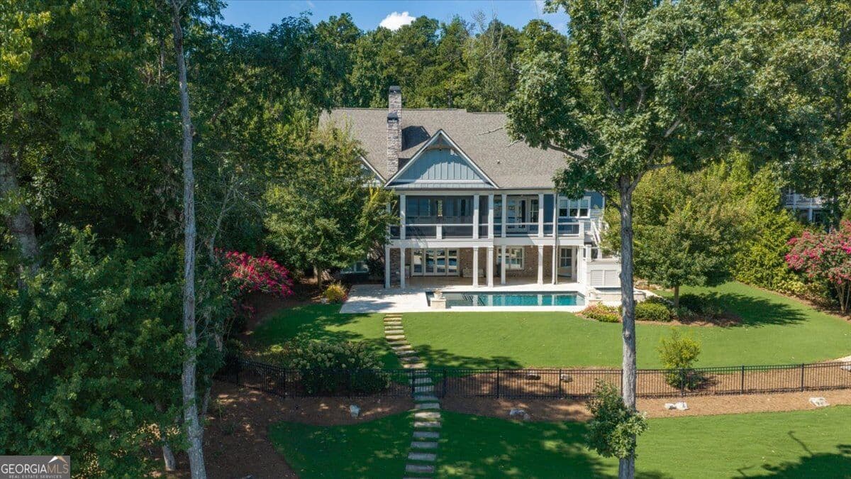 5 bedroom, 4.5 bathroom, 5,628 sq ft single family residence for sale at 166 Waters Edge Drive, Eatonton, GA 31024 — photo 5