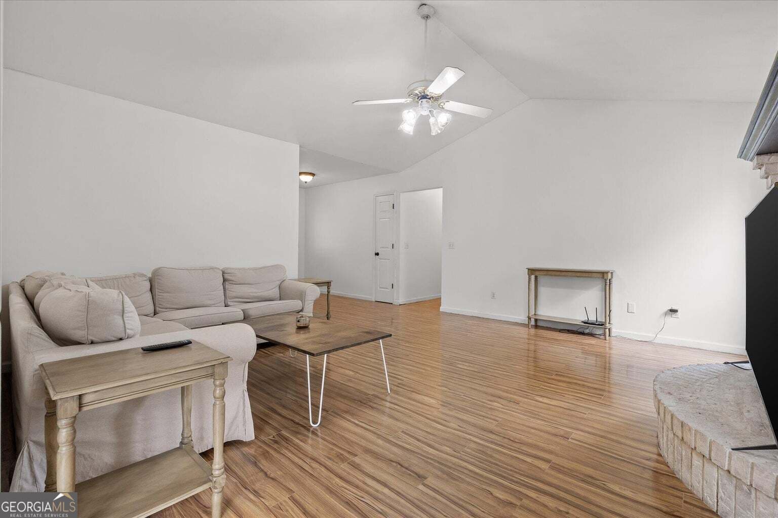 3 bedroom, 2 bathroom, 1,464 sq ft single family residence for sale at 4518 Kings Lake Court, Chattanooga, TN 37416 — photo 8