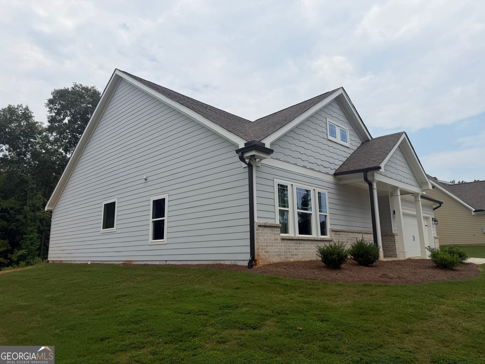 4 bedroom, 3 bathroom, 2,547 sq ft single family residence for sale at 202 Railroad Street, Gray, GA 31032 — photo 3