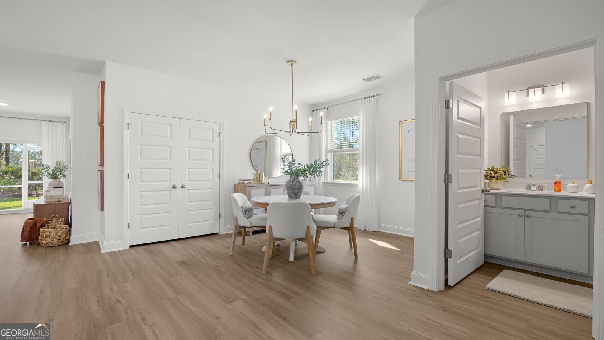 3 bedroom, 2 bathroom, 11,176 sq ft townhouse for sale at 241 Tupelo Honey Road, Brunswick, GA 31525 — photo 7