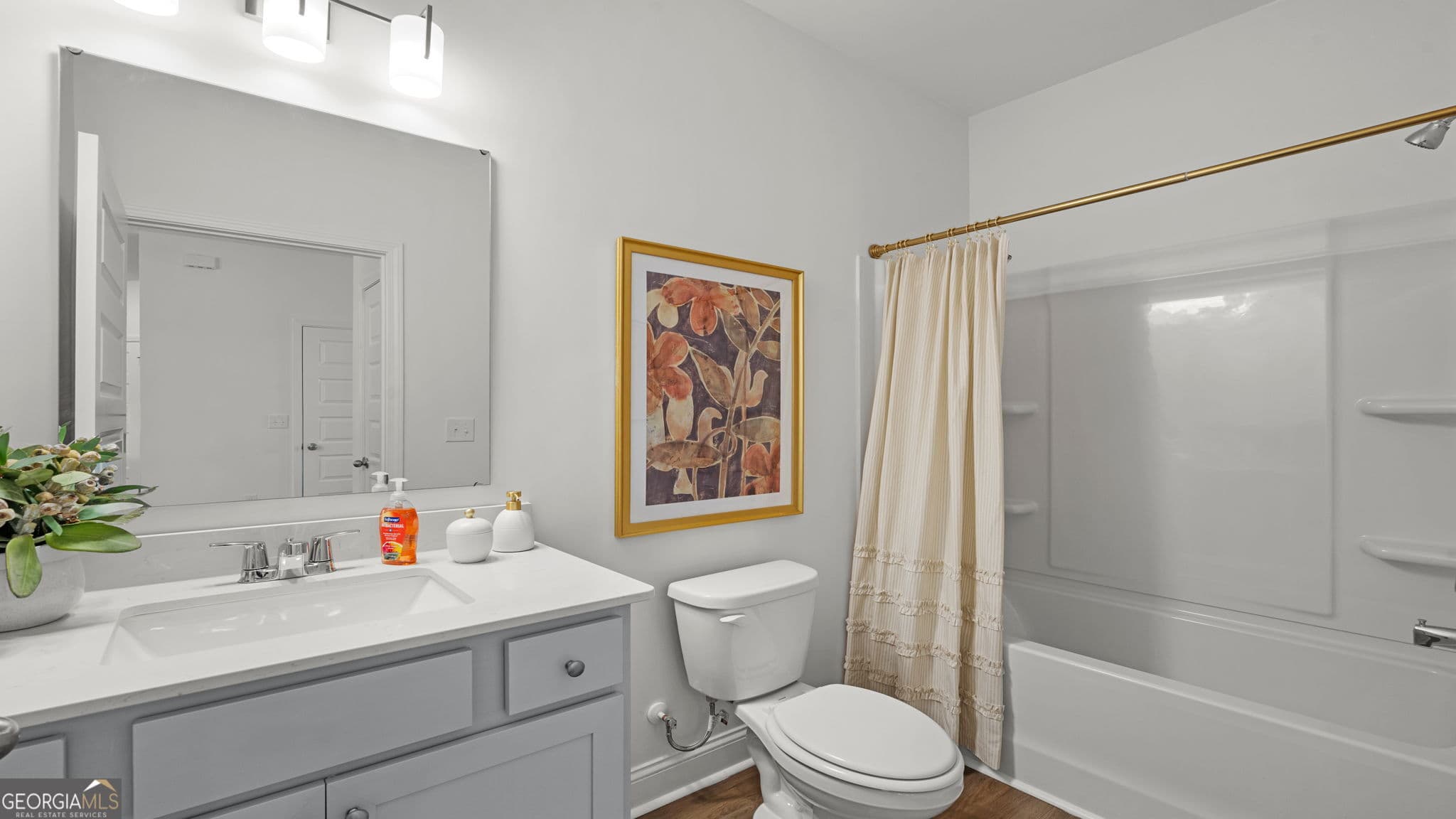 3 bedroom, 2 bathroom, 11,176 sq ft townhouse for sale at 241 Tupelo Honey Road, Brunswick, GA 31525 — photo 8