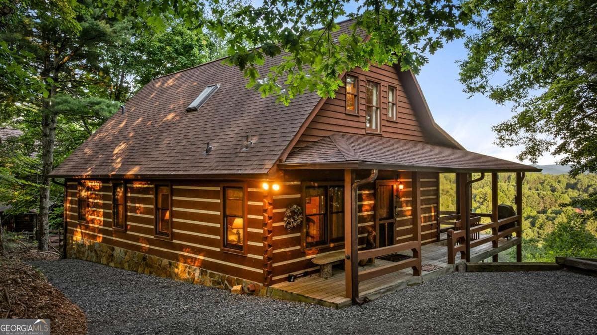 2 bedroom, 2 bathroom, 2,346 sq ft cabin,single family residence for sale at 1289 My Mountain Road, Morganton, GA 30560 — photo 4