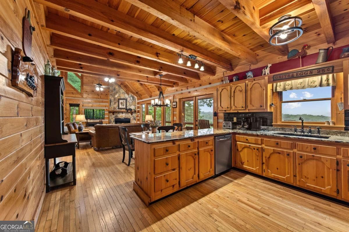 2 bedroom, 2 bathroom, 2,346 sq ft cabin,single family residence for sale at 1289 My Mountain Road, Morganton, GA 30560 — photo 8