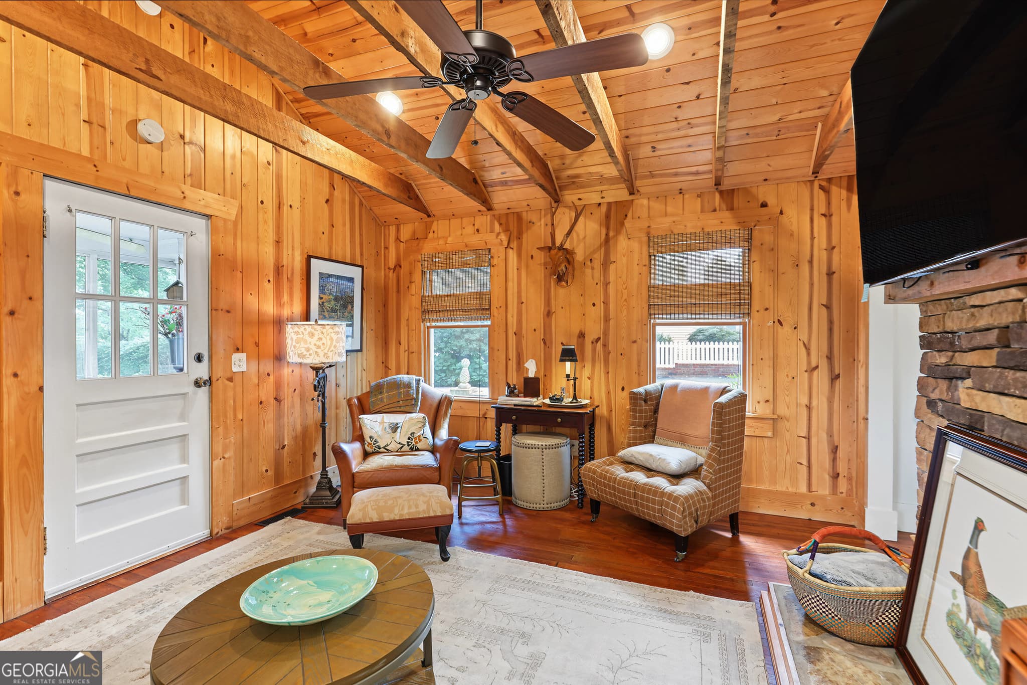 3 bedroom, 2 bathroom, 1,182 sq ft single family residence for sale at 98 Pickett Hill Street, Clayton, GA 30525 — photo 3