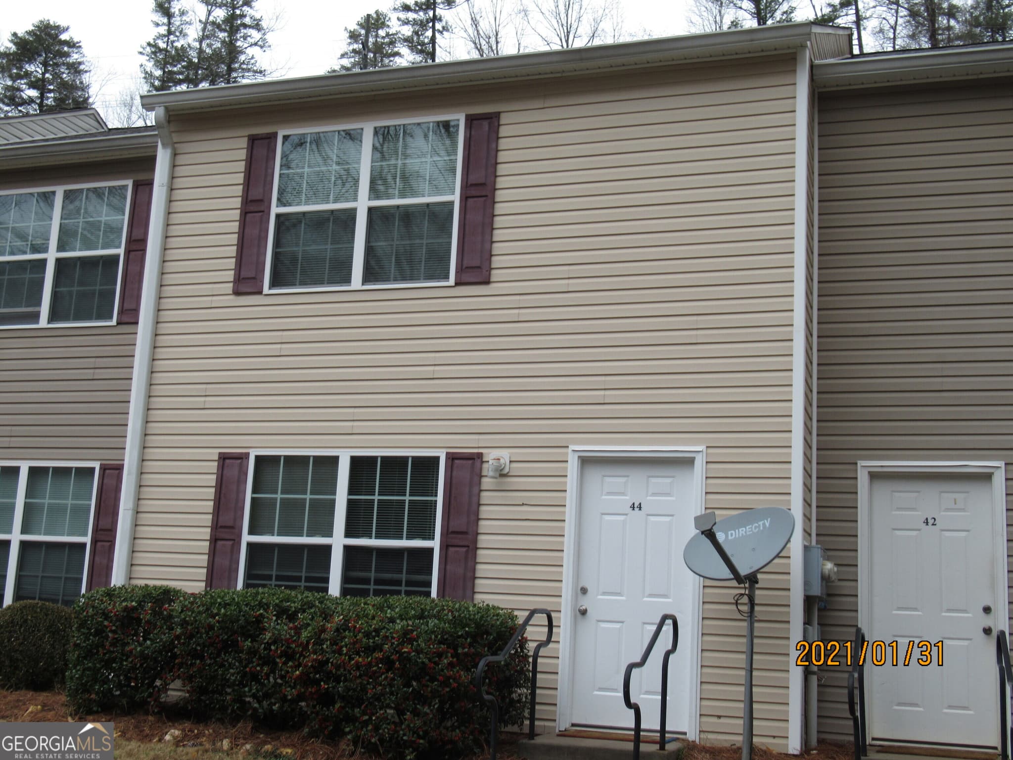2 bedroom, 2.5 bathroom, 1,224 sq ft single family residence for rent at 44 Cleves Way, Dahlonega, GA 30533 for $1,500 a month