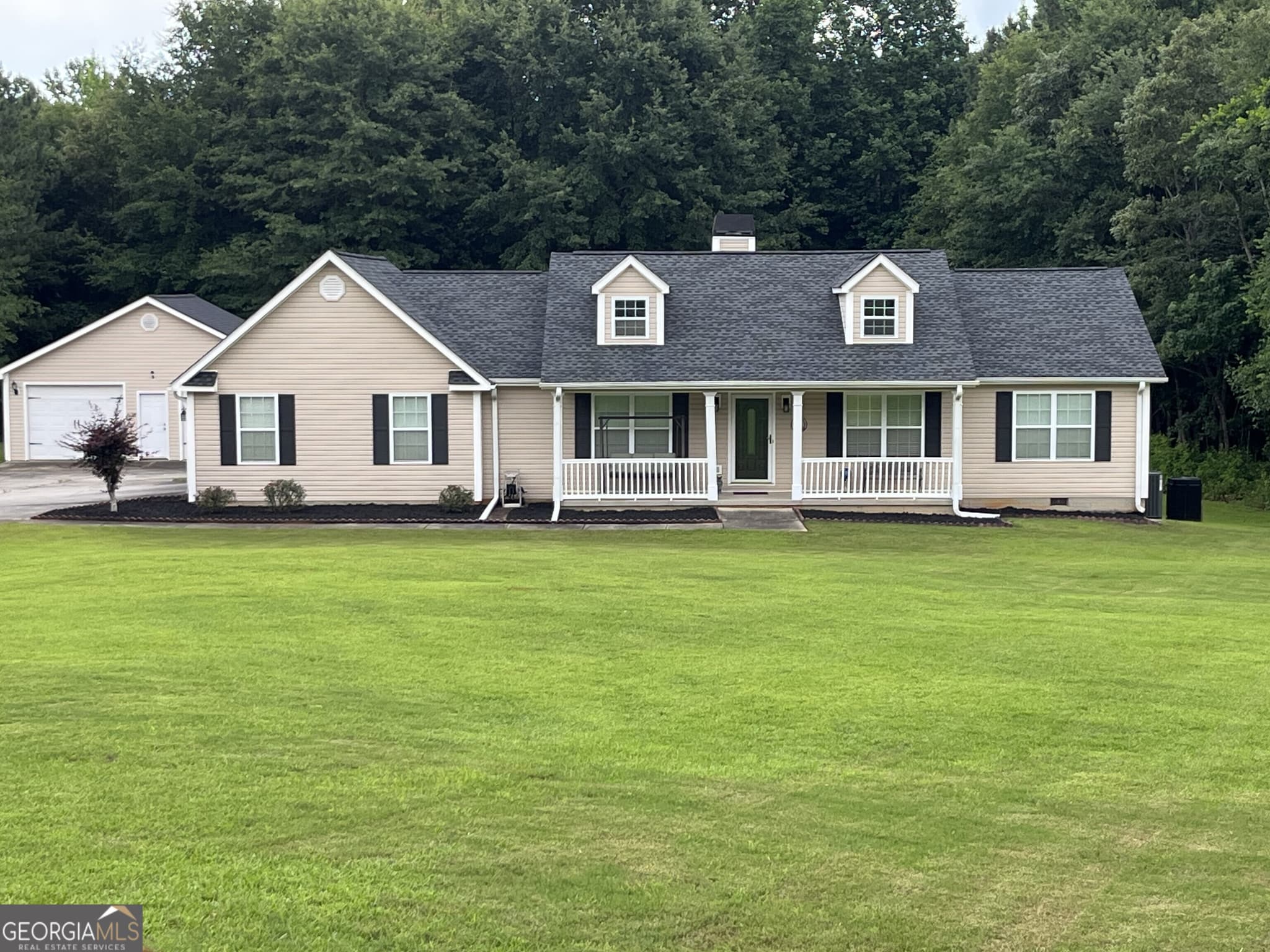 3 bedroom, 2 bathroom, 1,750 sq ft single family residence sold at 177 Strong Road, Newnan, GA 30263