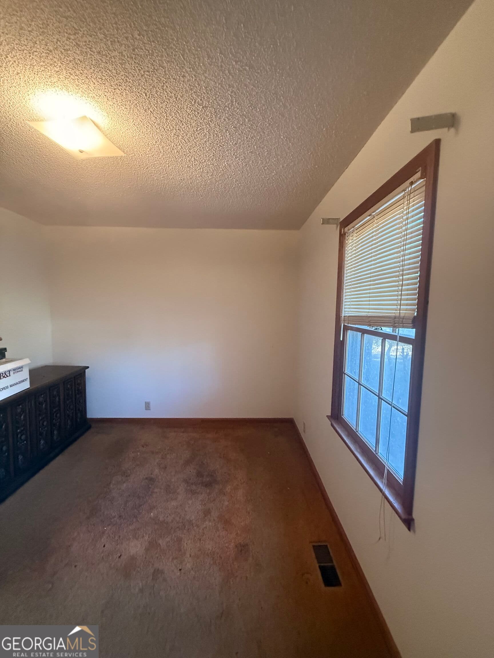 3 bedroom, 1 bathroom, 1,363 sq ft single family residence for sale at 165 Country World Drive, Macon, GA 31211 — photo 3