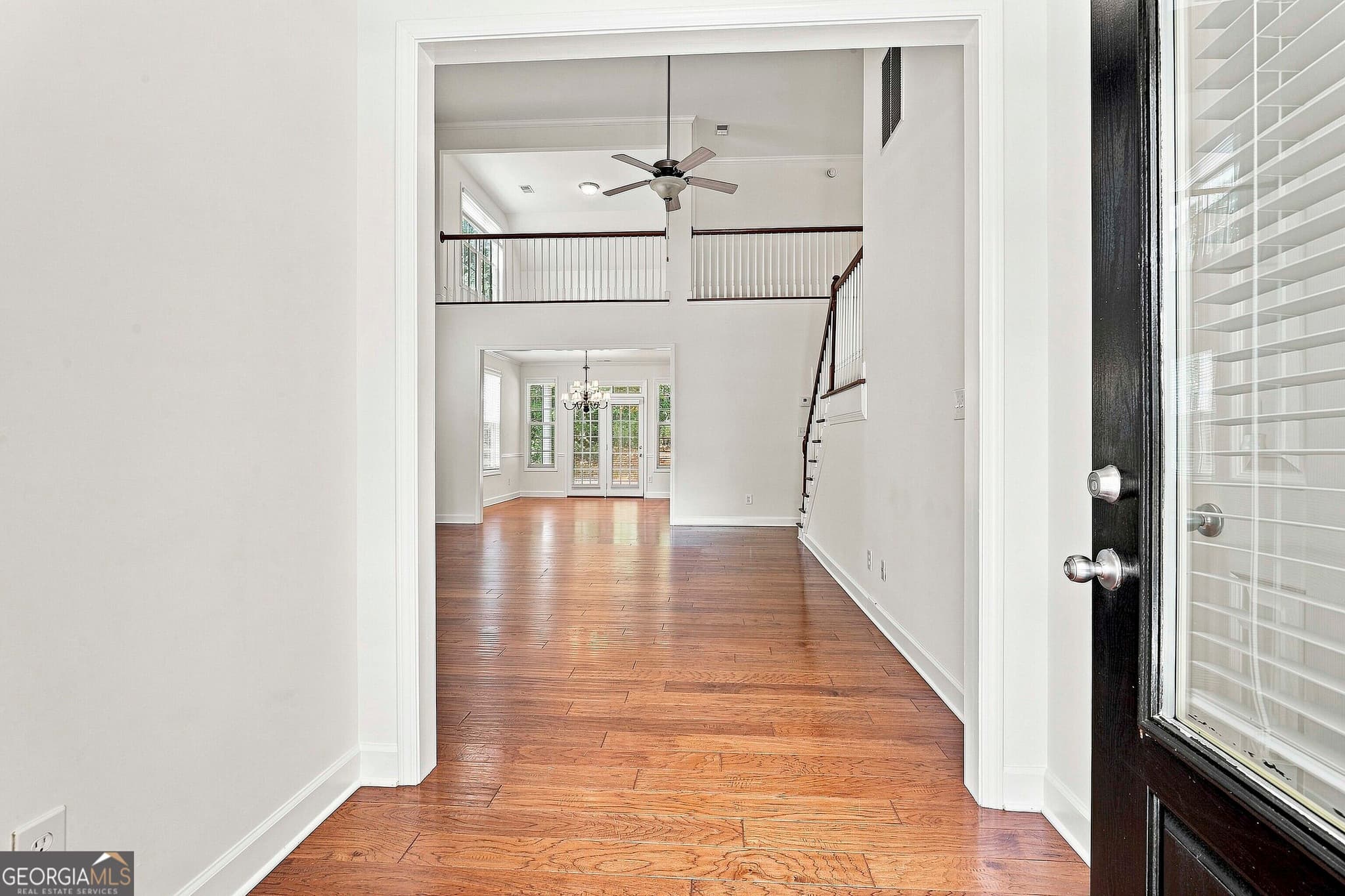 4 bedroom, 2.5 bathroom, 2,538 sq ft single family residence for sale at 10 Fenway Court, Newnan, GA 30265 — photo 4