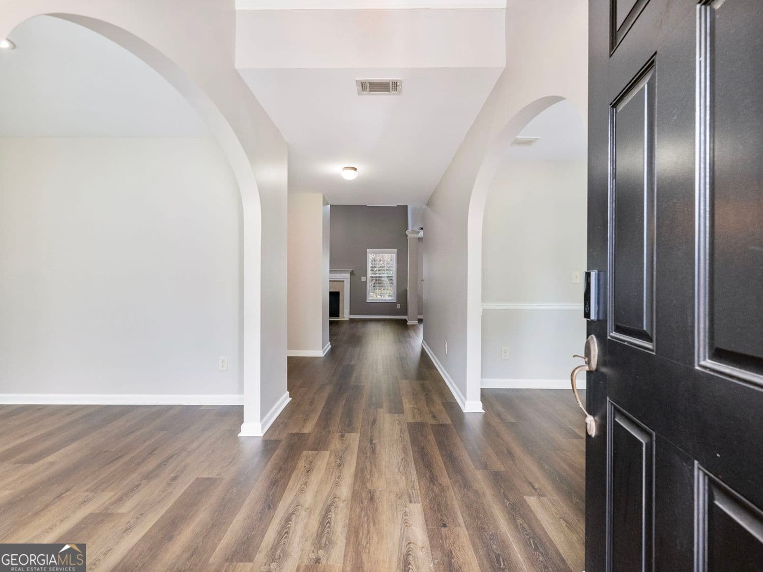 5 bedroom, 3.5 bathroom, 3,937 sq ft single family residence for sale at 6062 Park Bend Avenue, Braselton, GA 30517 — photo 2