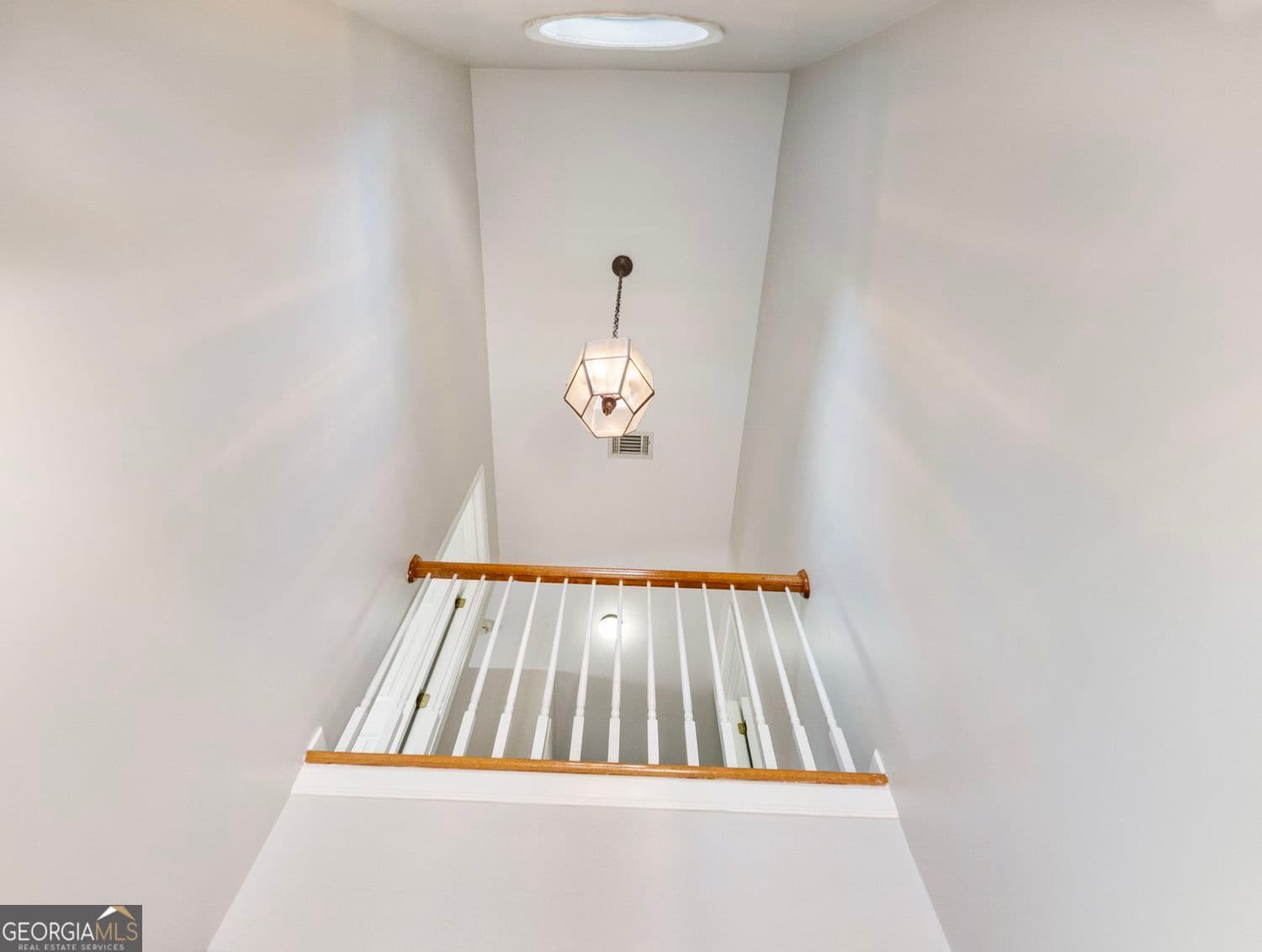 5 bedroom, 3.5 bathroom, 3,937 sq ft single family residence for sale at 6062 Park Bend Avenue, Braselton, GA 30517 — photo 3