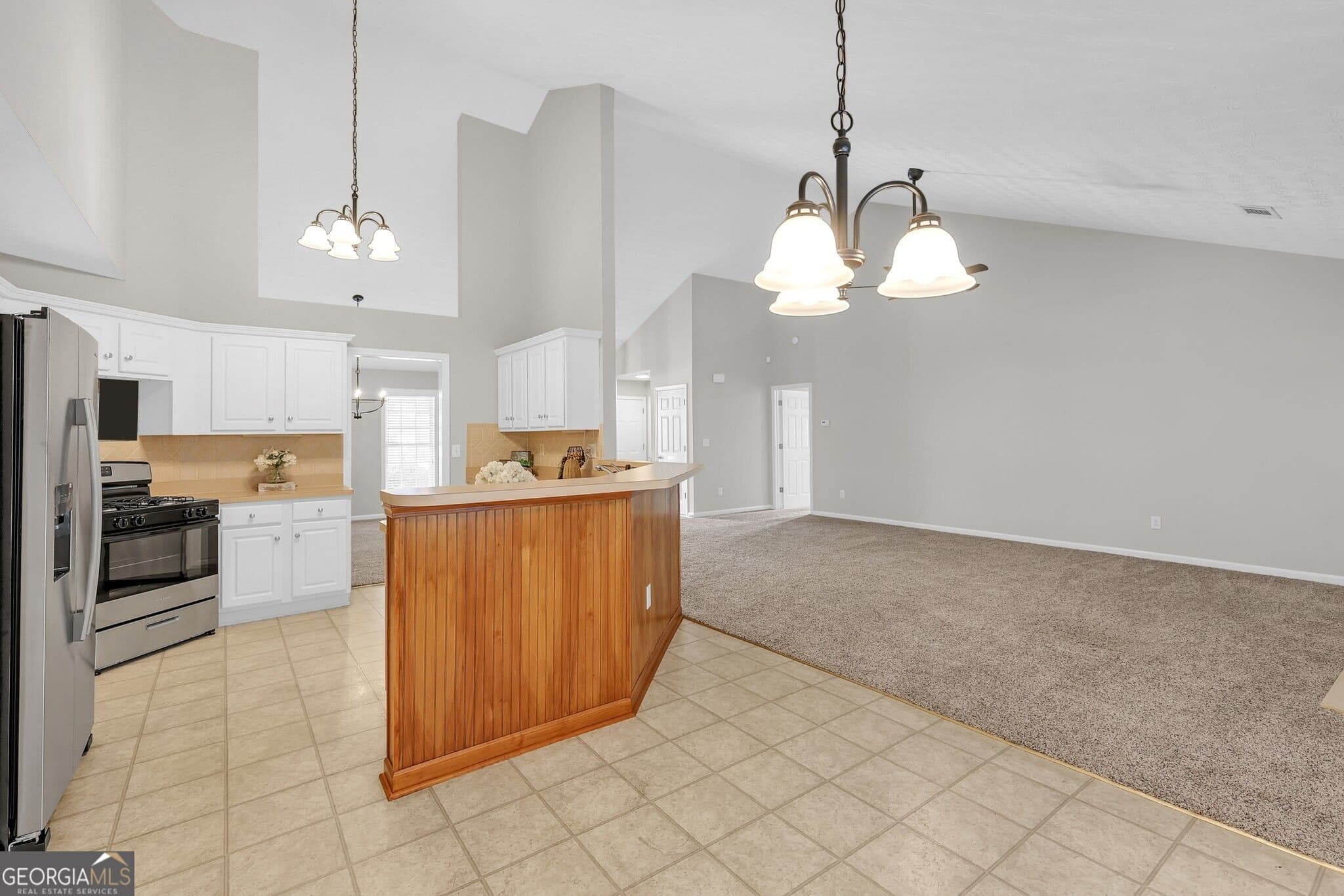 3 bedroom, 2 bathroom, 2,354 sq ft single family residence for sale at 651 Towering Pine Trail, Lawrenceville, GA 30044 — photo 6