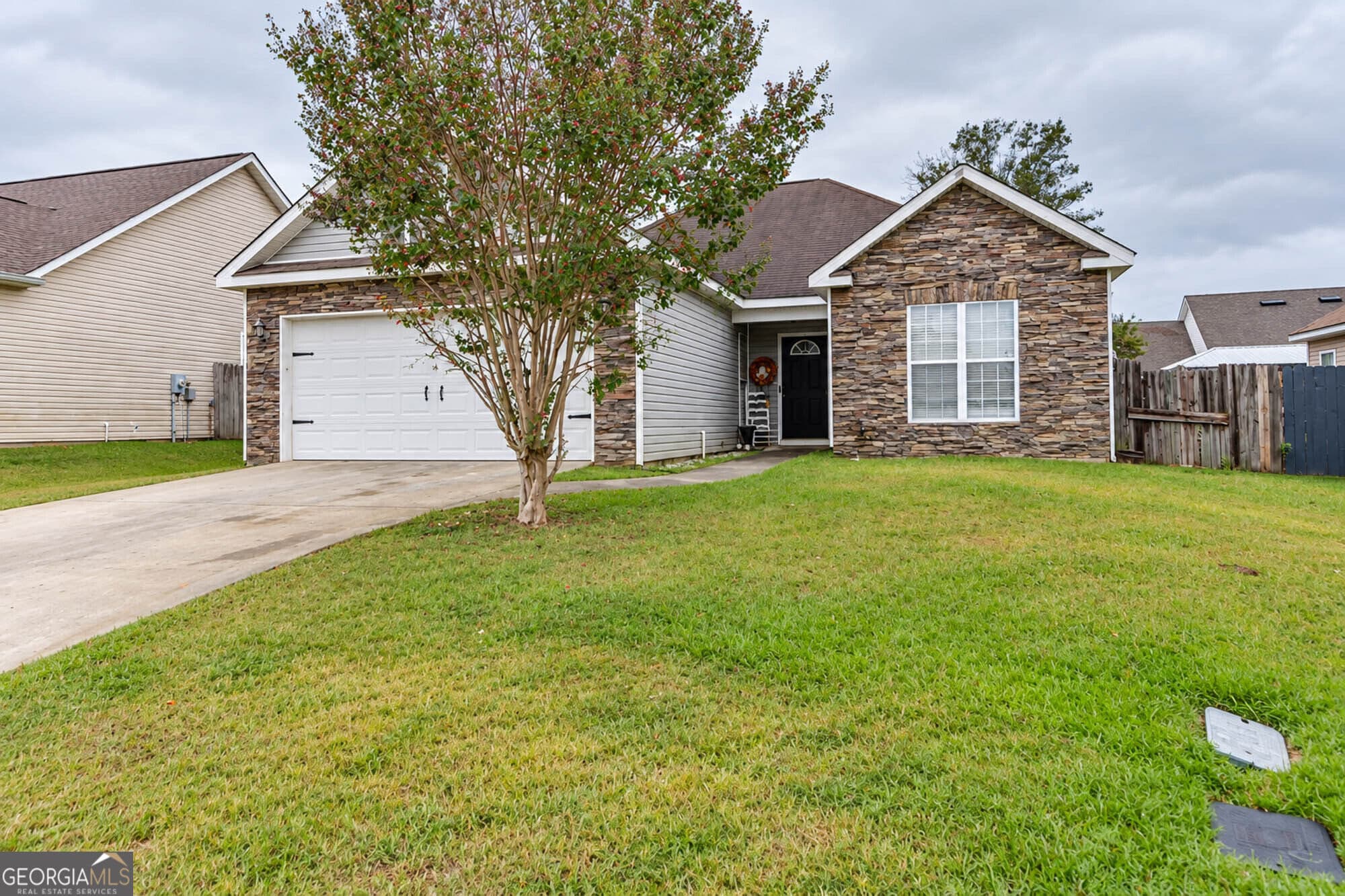 3 bedroom, 2 bathroom, 1,515 sq ft single family residence for sale at 509 Clover Trail, Bonaire, GA 31005