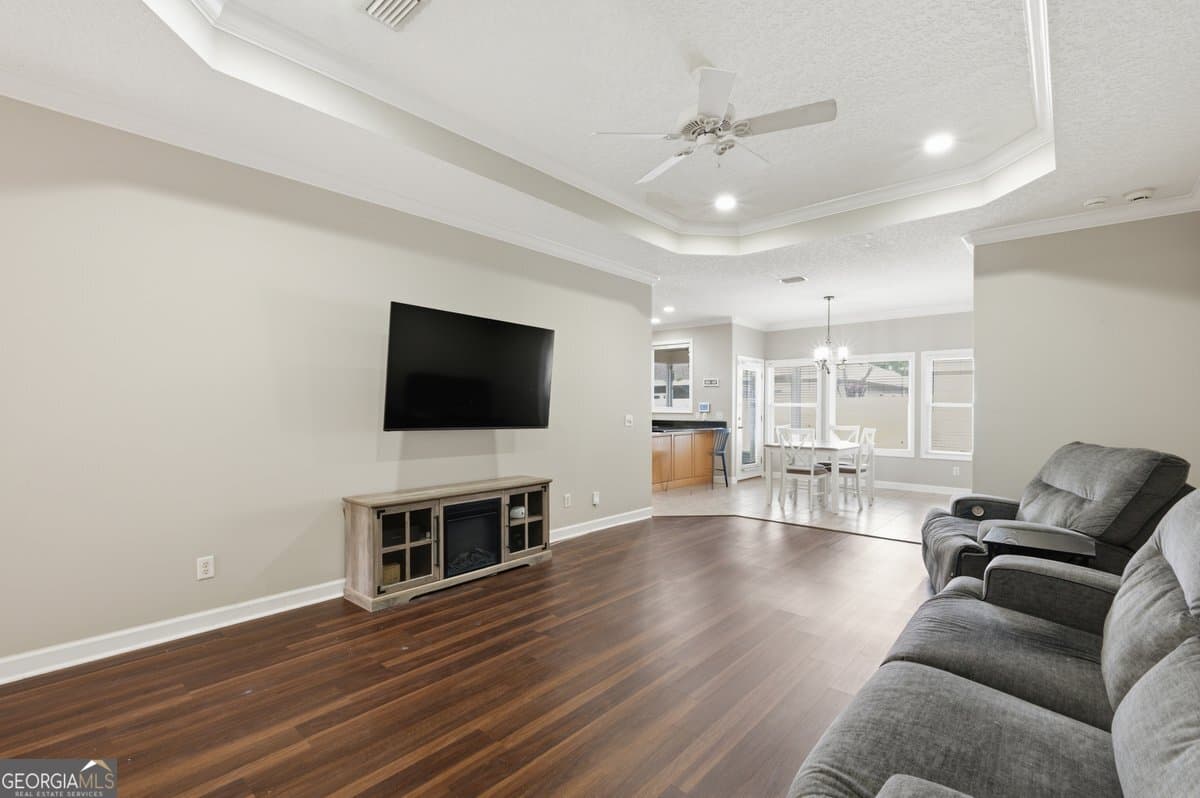 3 bedroom, 2 bathroom, 1,558 sq ft single family residence for sale at 173 Cypress Run Drive, Brunswick, GA 31520 — photo 6