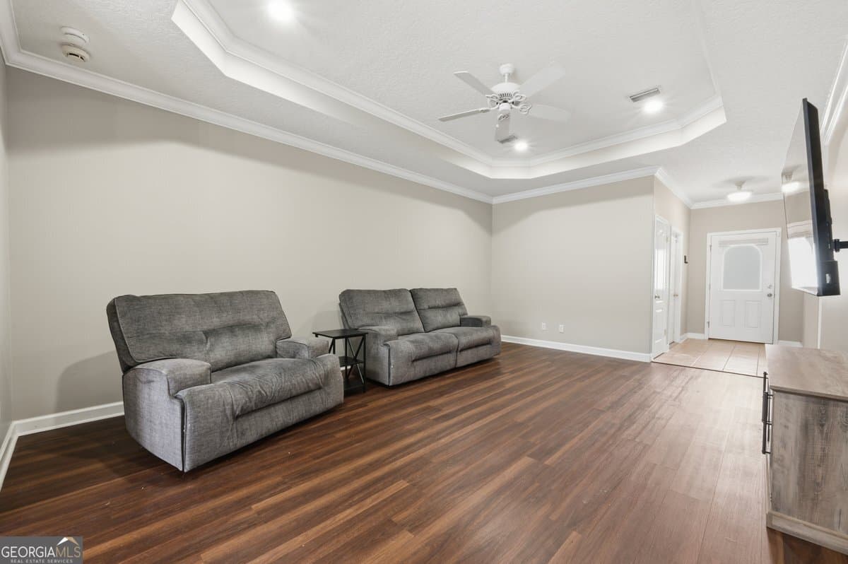 3 bedroom, 2 bathroom, 1,558 sq ft single family residence for sale at 173 Cypress Run Drive, Brunswick, GA 31520 — photo 4