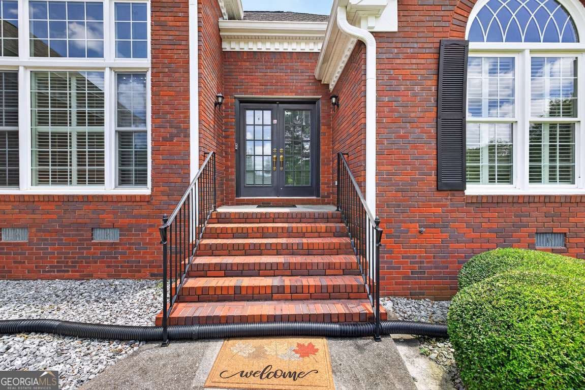 3 bedroom, 2 bathroom, 1,976 sq ft single family residence for rent at 1262 Bowman Road, Lawrenceville, GA 30045 for $2,500 a month — photo 3