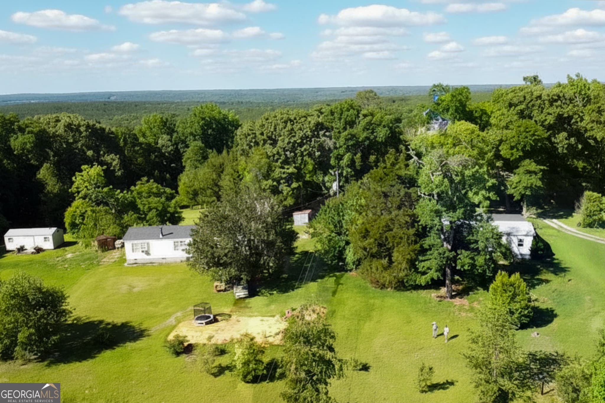 3 bedroom, 2 bathroom, 2,152 sq ft manufactured home,single family residence for sale at 2279 Highway 18, Gordon, GA 31031 — photo 2