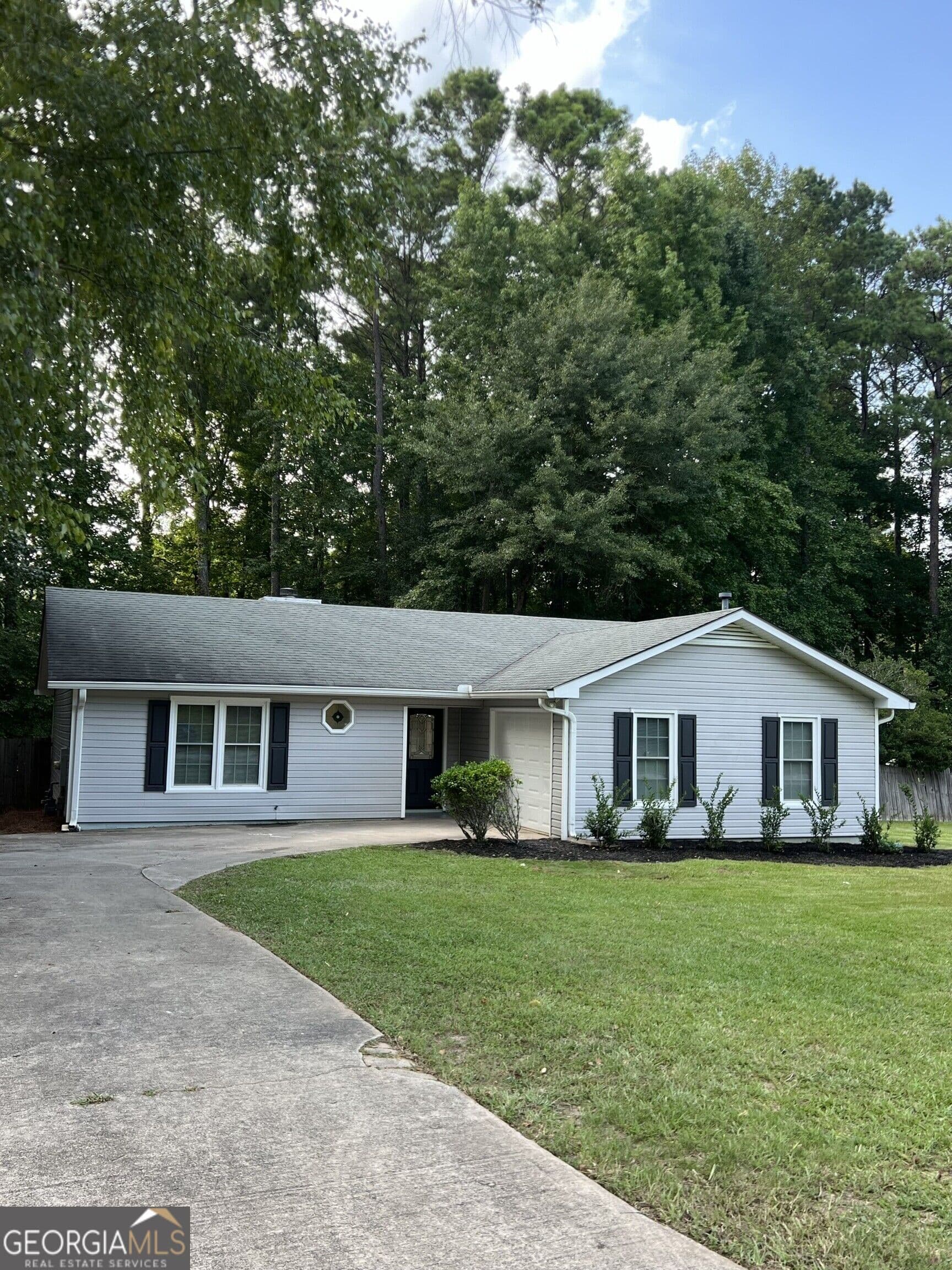 3 bedroom, 2 bathroom, 1,247 sq ft single family residence for rent at 403 Deergrass Trail, Peachtree City, GA 30269 for $2,200 a month — photo 1 of 1