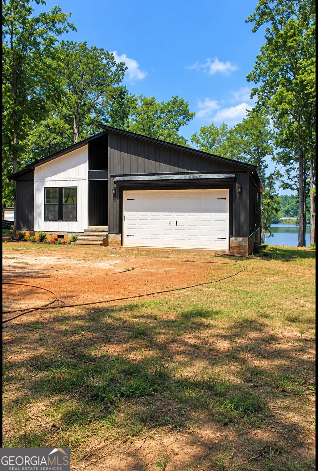 3 bedroom, 2.5 bathroom, 2,374 sq ft single family residence for sale at 250 Merry Drive, Milledgeville, GA 31061 — photo 3