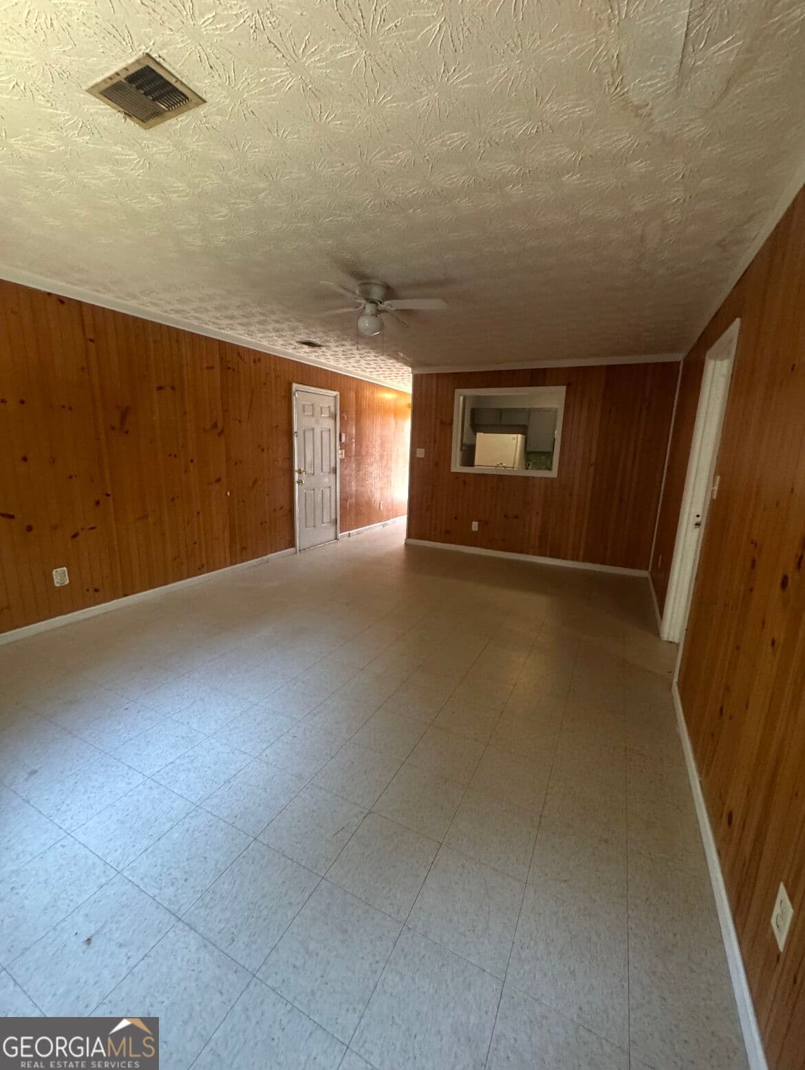 2 bedroom, 2 bathroom duplex for rent at 230 James Albert Johnson Avenue, Winder, GA 30680 for $1,400 a month — photo 3