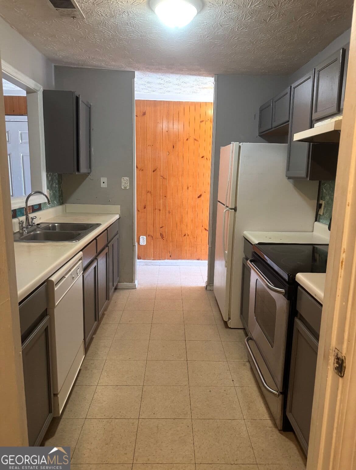 2 bedroom, 2 bathroom duplex for rent at 230 James Albert Johnson Avenue, Winder, GA 30680 for $1,400 a month — photo 4