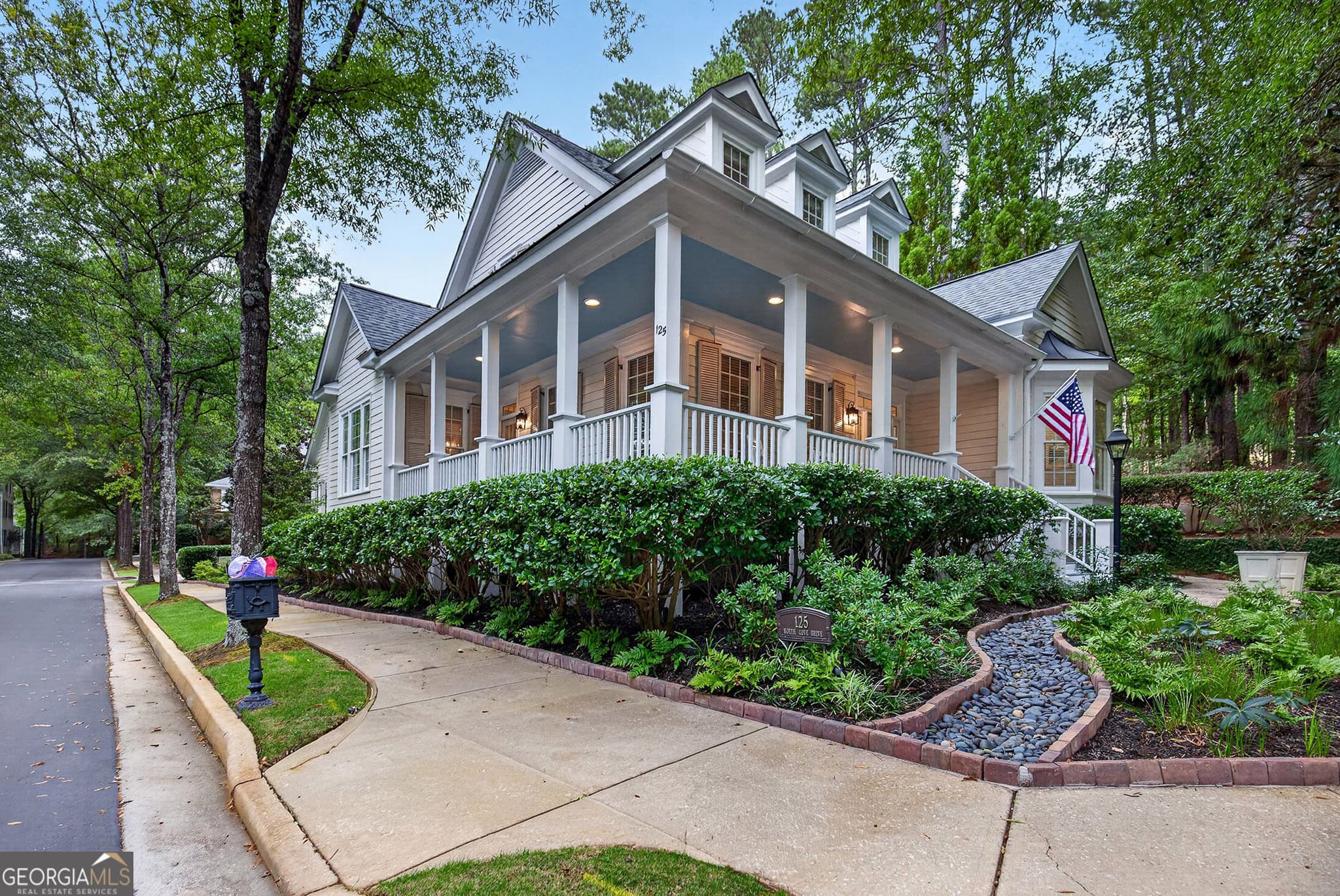 3 bedroom, 2.5 bathroom, 2,681 sq ft single family residence for rent at 125 North Cove Drive, Peachtree City, GA 30269 for $7,400 a month — photo 3