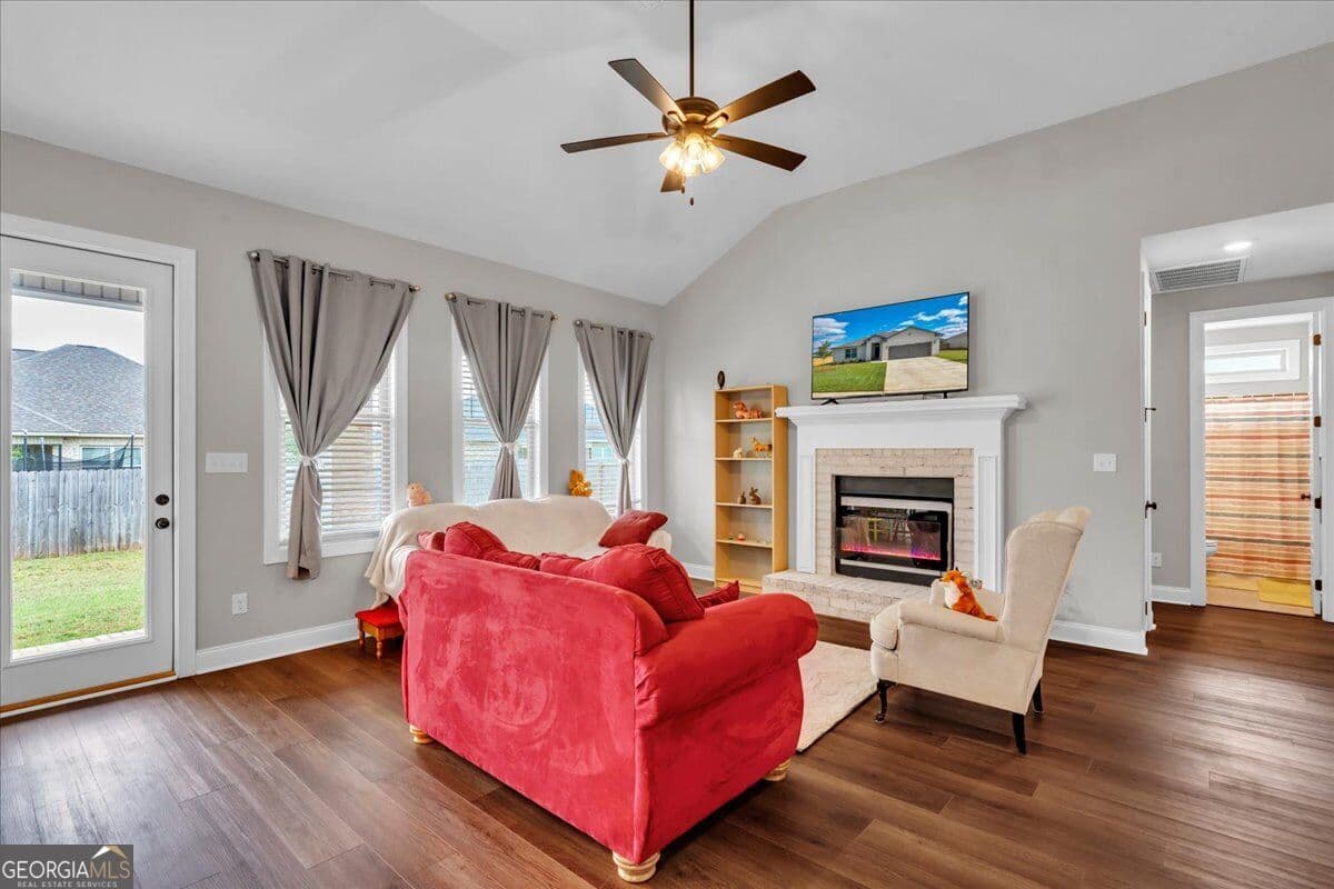3 bedroom, 2 bathroom, 1,765 sq ft single family residence for sale at 508 Otters Ridge Drive, Kathleen, GA 31047 — photo 10