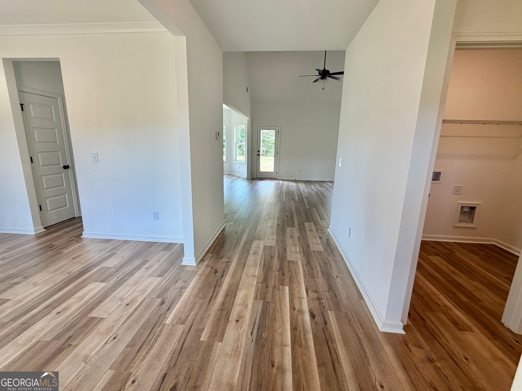 4 bedroom, 2 bathroom, 2,058 sq ft single family residence for sale at 1320 Sycamore Circle, Griffin, GA 30224 — photo 7