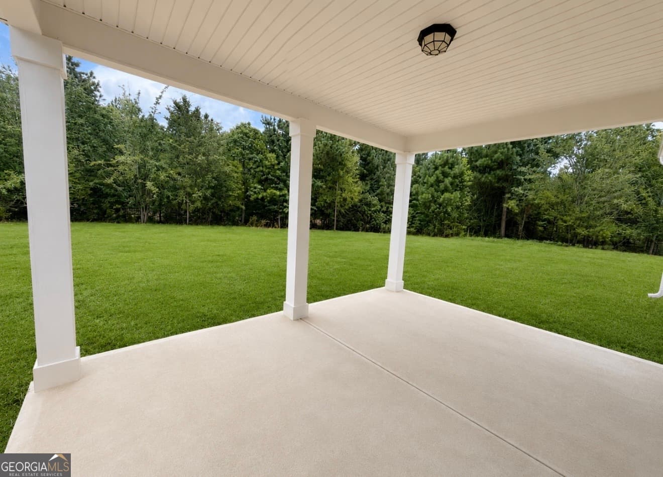 4 bedroom, 2 bathroom, 2,058 sq ft single family residence for sale at 1320 Sycamore Circle, Griffin, GA 30224 — photo 3