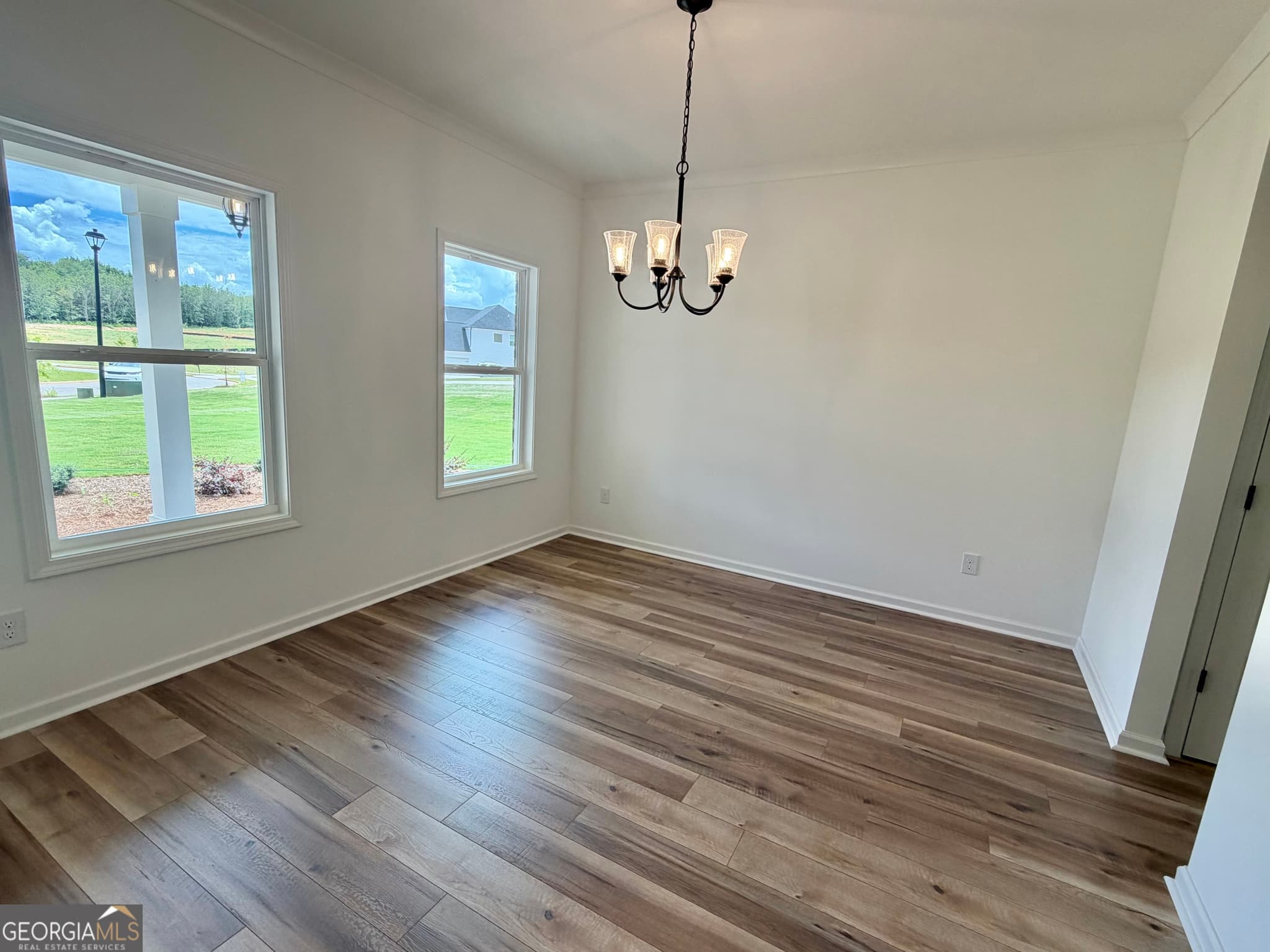 4 bedroom, 2 bathroom, 2,058 sq ft single family residence for sale at 1320 Sycamore Circle, Griffin, GA 30224 — photo 9