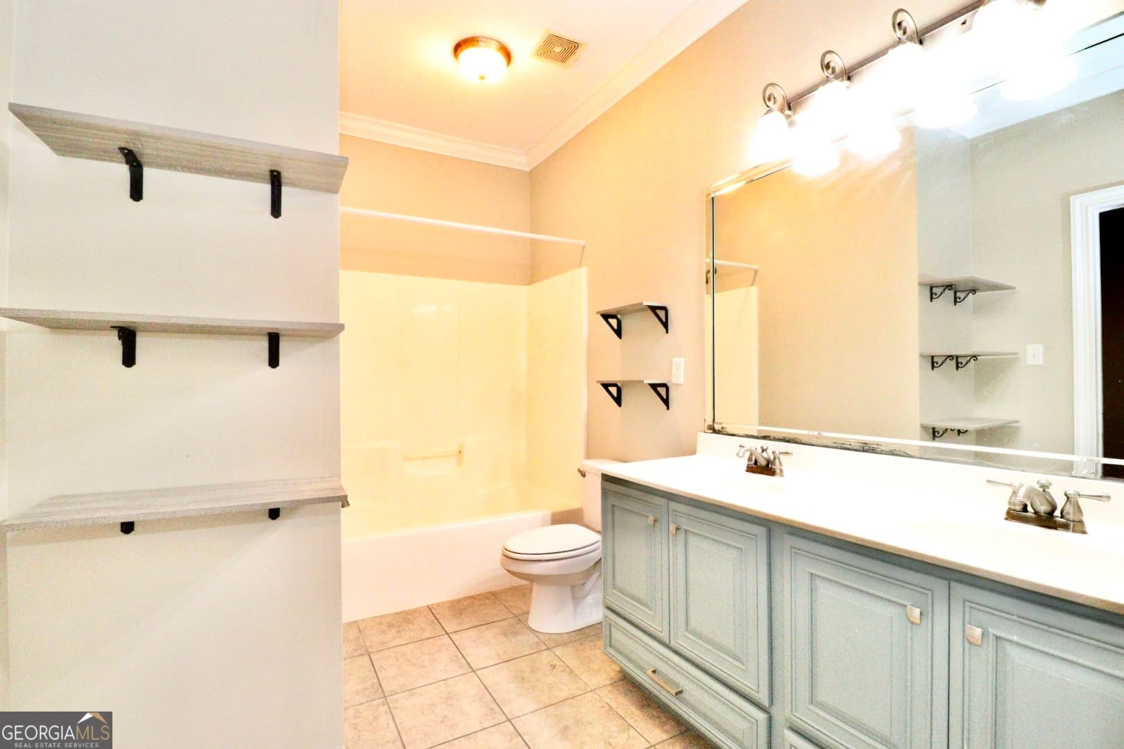 4 bedroom, 3.5 bathroom, 2,578 sq ft single family residence for sale at 4752 San Saba Drive, Hahira, GA 31632 — photo 10