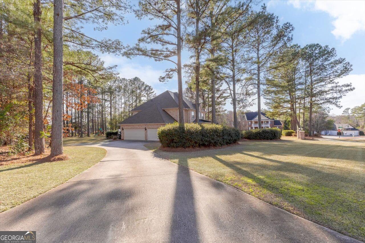 4 bedroom, 3.5 bathroom, 3,790 sq ft single family residence for sale at 200 River Oak Court, Kathleen, GA 31047 — photo 6