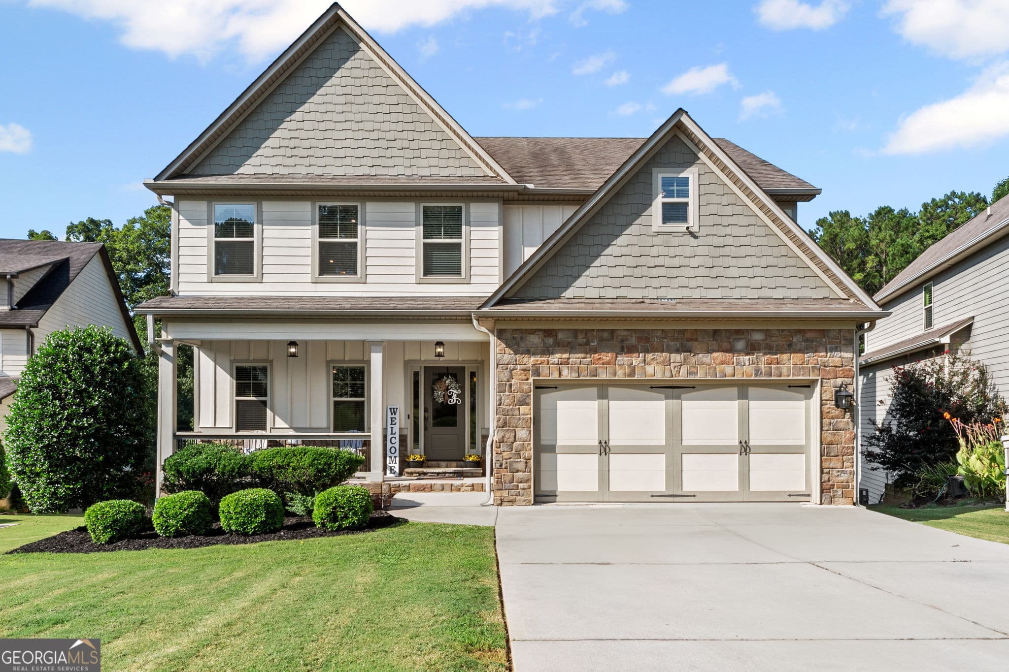 5 bedroom, 3.5 bathroom, 4,037 sq ft single family residence for sale at 140 Greenview Drive, Newnan, GA 30265 — photo 1 of 79
