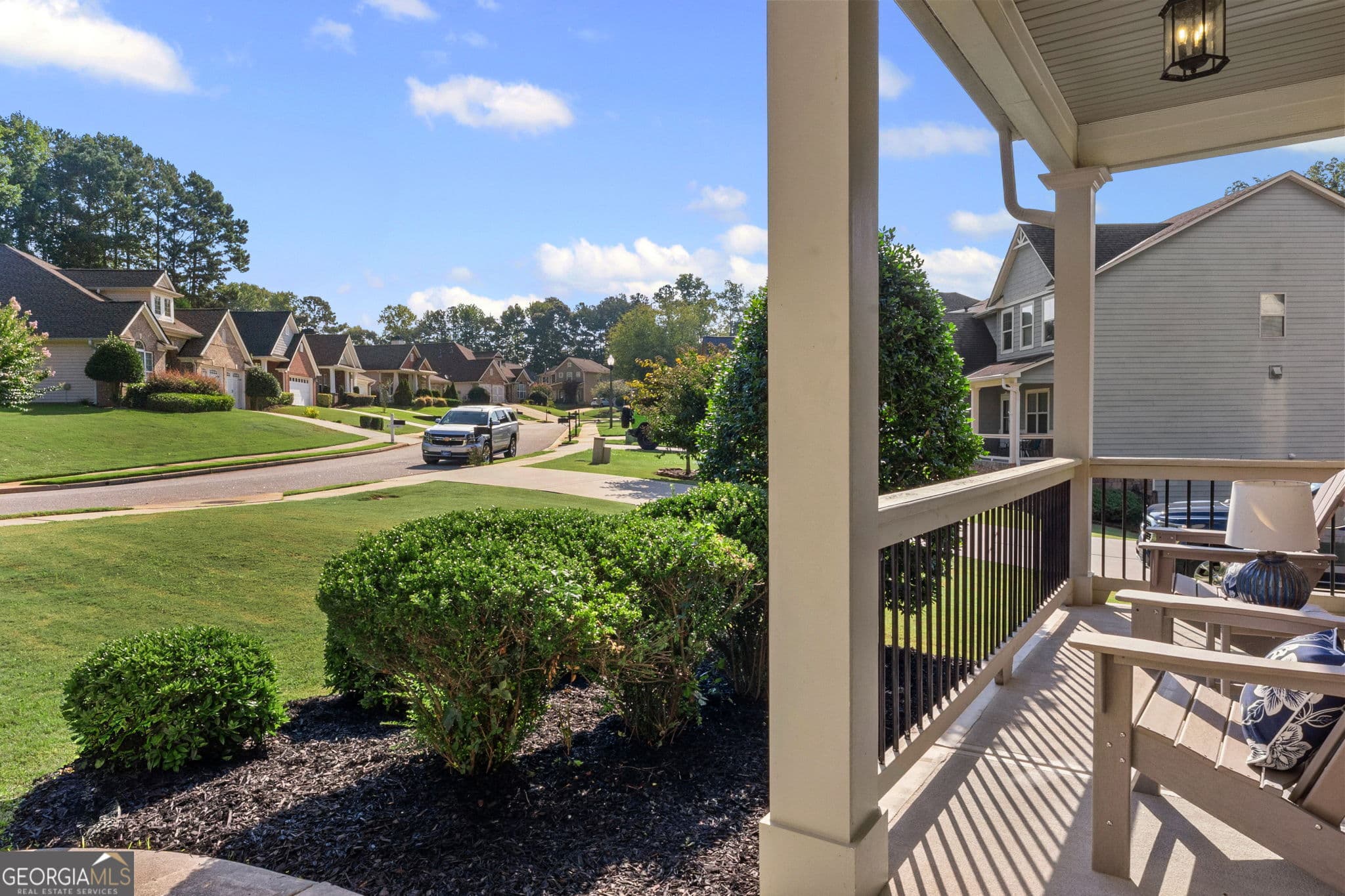 5 bedroom, 3.5 bathroom, 4,037 sq ft single family residence for sale at 140 Greenview Drive, Newnan, GA 30265 — photo 5