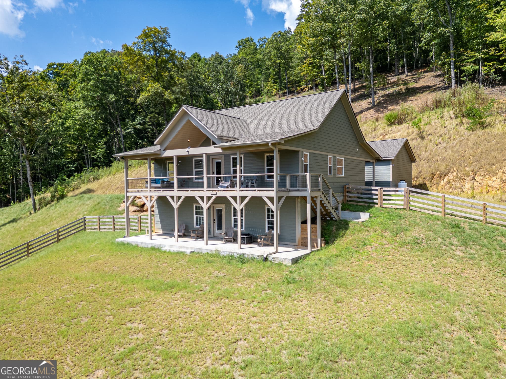 3 bedroom, 3 bathroom, 2,700 sq ft single family residence for sale at 280 Wildberry Lane, Hayesville, NC 28904 — photo 3