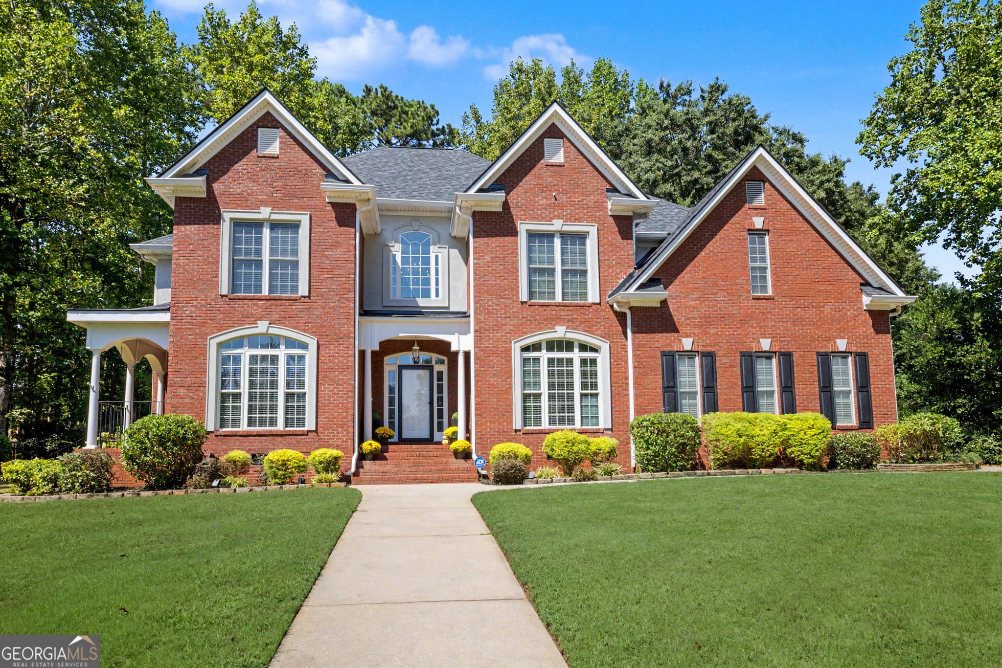 4 bedroom, 3.5 bathroom, 3,759 sq ft single family residence for sale at 160 Torrey Pines Court, Newnan, GA 30265