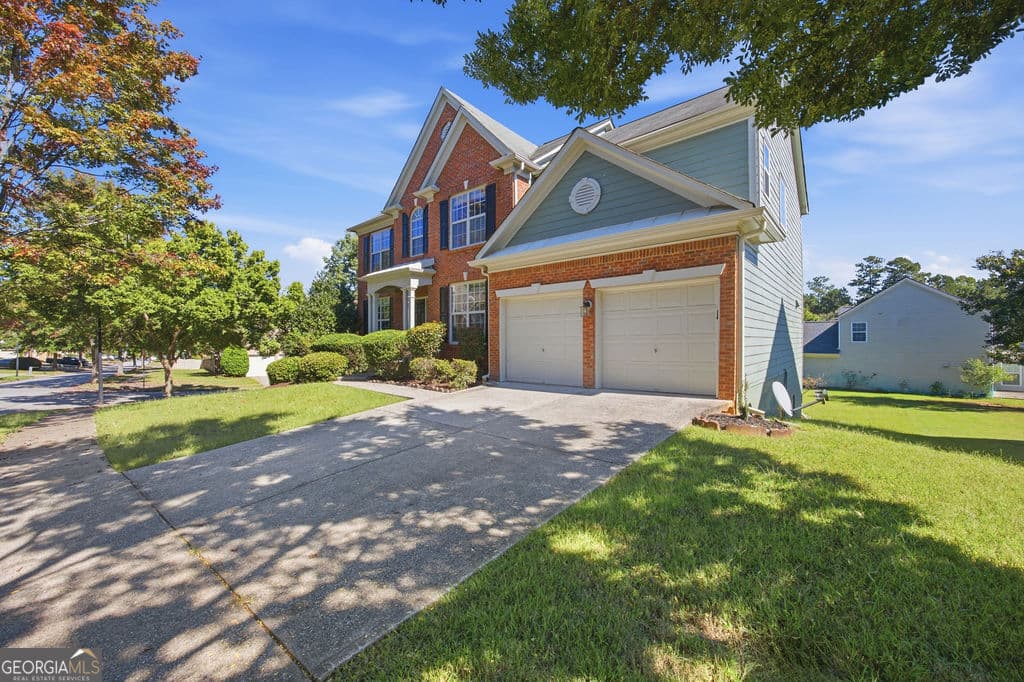 4 bedroom, 2.5 bathroom, 2,779 sq ft single family residence for sale at 147 Crystal Downs Way, Suwanee, GA 30024 — photo 2